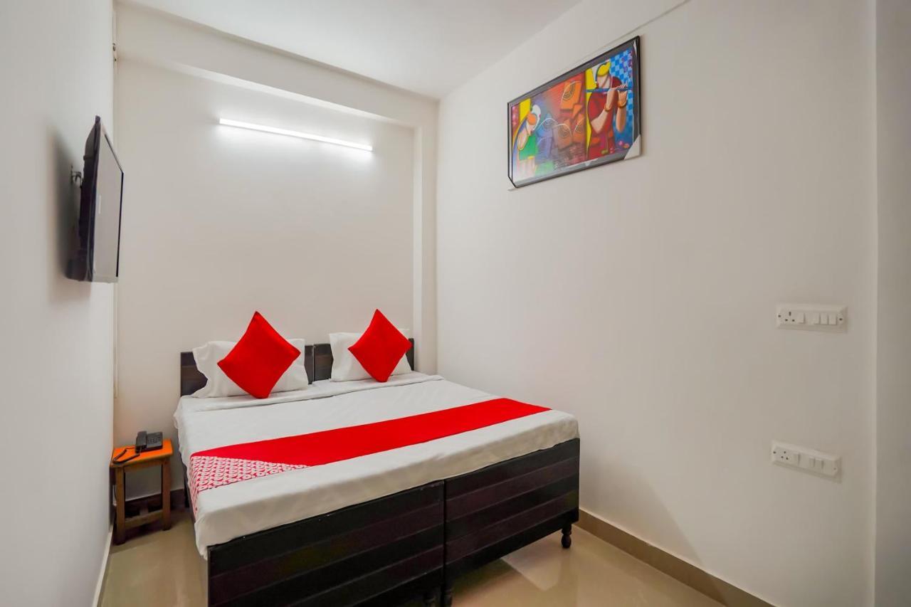 Oyo Flagship 75287 Pubg Residency Hotel New Delhi Exterior photo