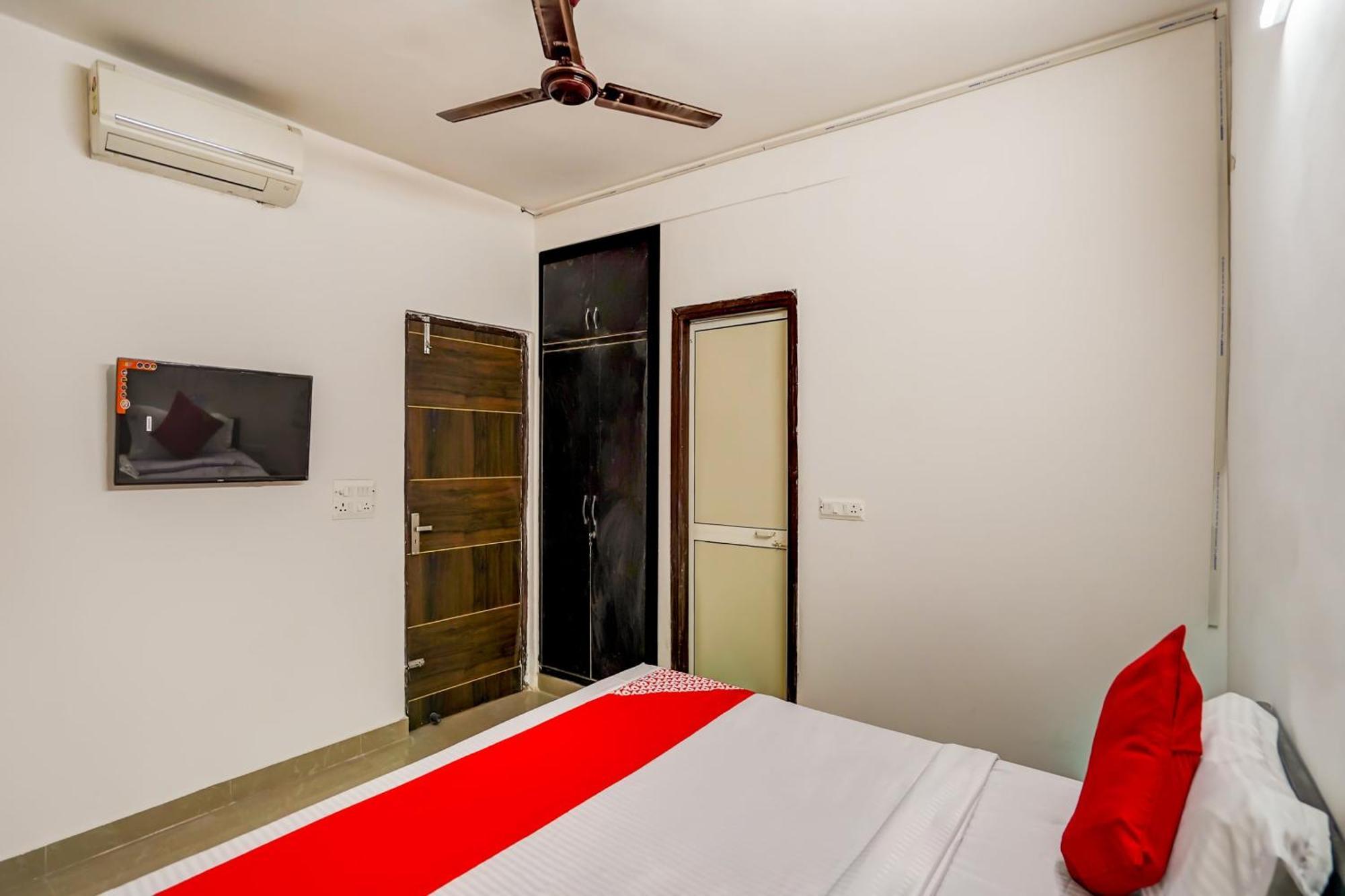 Oyo Flagship 75287 Pubg Residency Hotel New Delhi Exterior photo